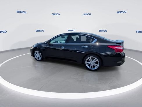 Used 2016 Nissan Altima 3.5 SL w/ 3.5 Technology Package FWD image 5