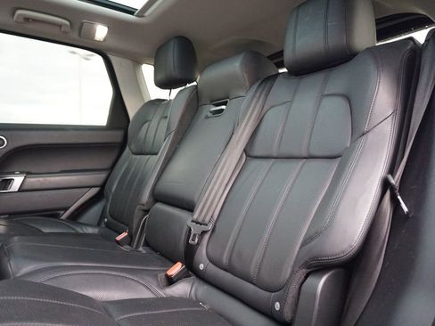 Used 2017 Land Rover Range Rover Sport HSE image 16
