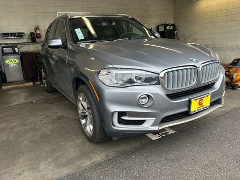 Used 2018 BMW X5 xDrive40e image 2