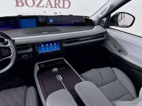 New 2026 Lincoln Navigator L Black Label AWD/4WD image 25