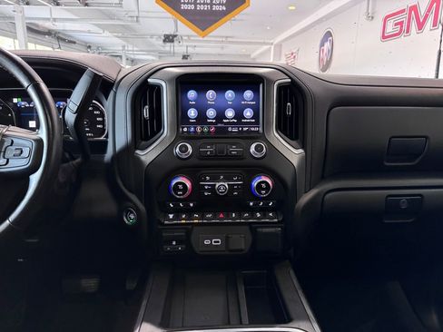 Certified 2022 GMC Sierra 2500 Denali w/ Denali Ultimate Package image 19