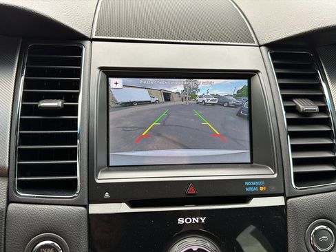 Used 2019 Ford Taurus SHO AWD/4WD image 22