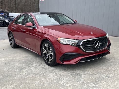 Certified 2024 Mercedes-Benz E 350 4MATIC Sedan image 4
