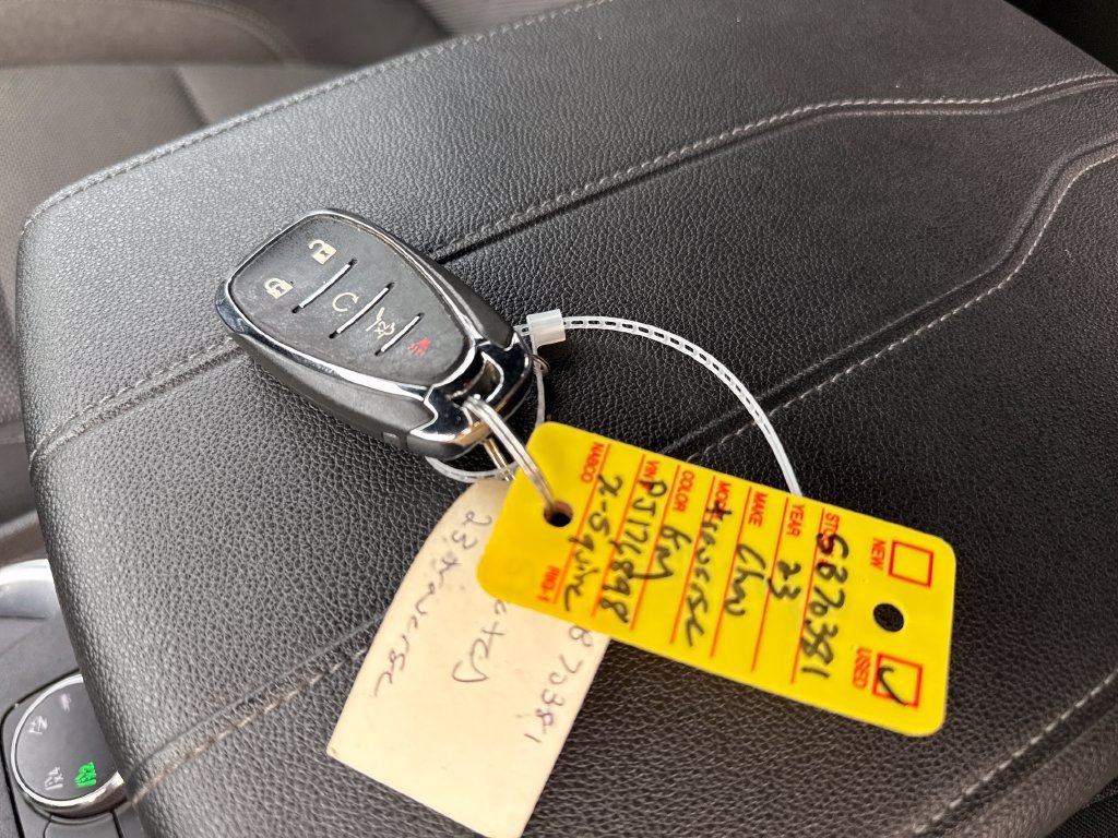 Used 2023 Chevrolet Traverse LT AWD/4WD image 28