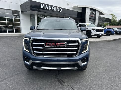 New 2026 GMC Yukon Elevation w/ Elevation Premium Package AWD/4WD image 17