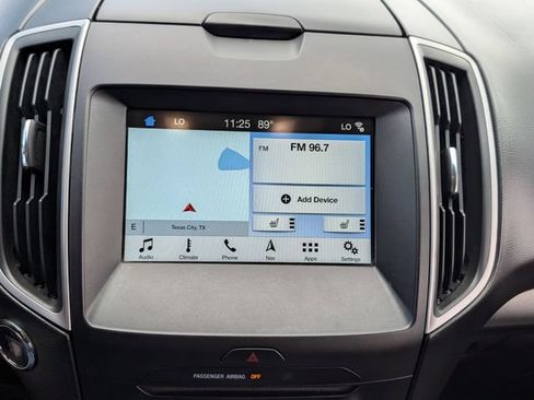 Used 2018 Ford Edge SEL w/ Equipment Group 201A FWD image 18