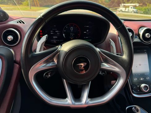 Used 2020 McLaren GT RWD image 44