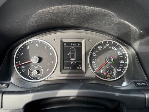 Used 2017 Volkswagen Tiguan Sport image 16