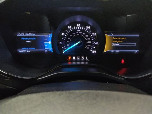 Used 2020 Ford Fusion SE FWD image 23
