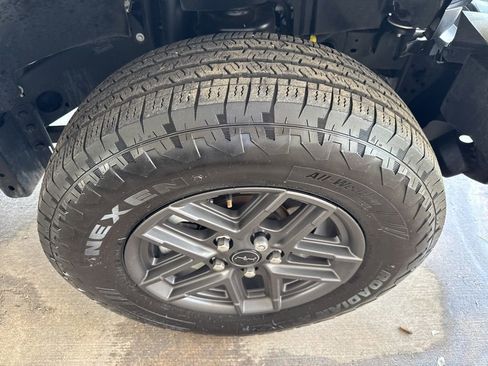 Used 2024 Jeep Wrangler Unlimited Sport AWD/4WD image 40
