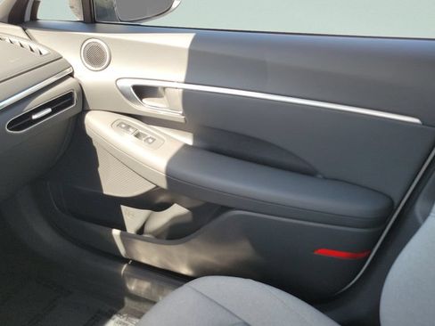 Used 2020 Hyundai Sonata SEL w/ Convenience + Sunroof Package FWD image 16