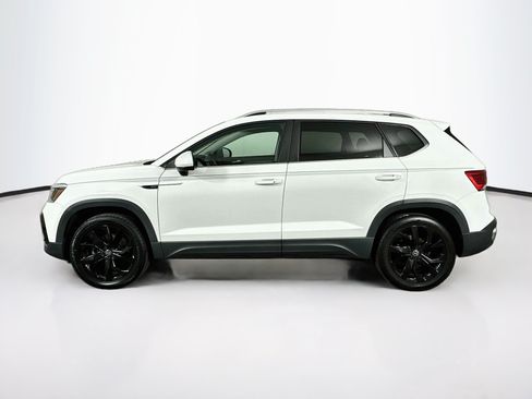 Used 2022 Volkswagen Taos SE AWD/4WD image 4