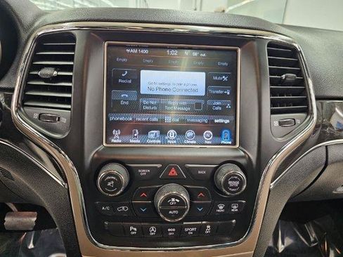 Used 2017 Jeep Grand Cherokee Limited w/ Luxury Group II AWD/4WD image 22