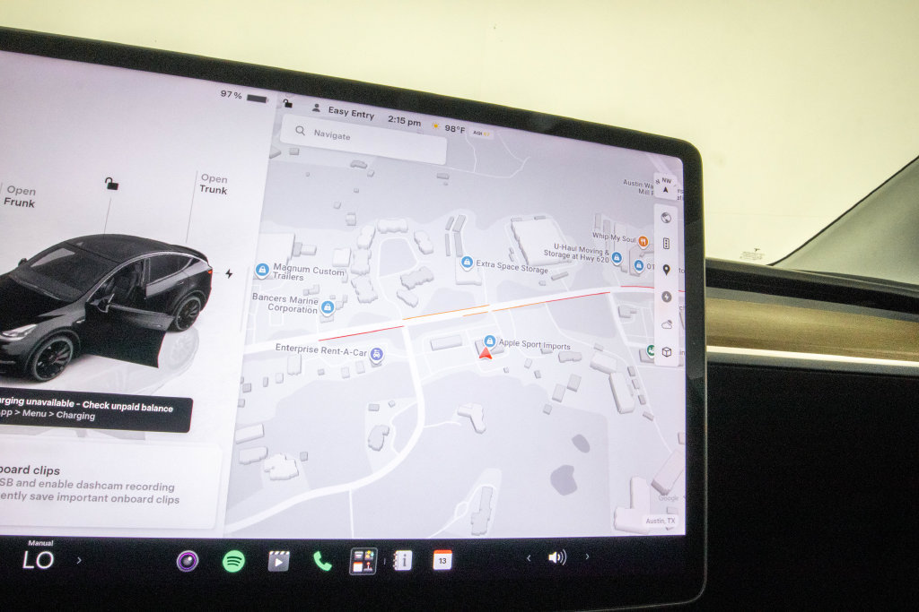 Used 2022 Tesla Model Y Performance AWD/4WD image 21