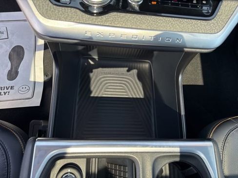 Used 2025 Ford Expedition Tremor AWD/4WD image 34