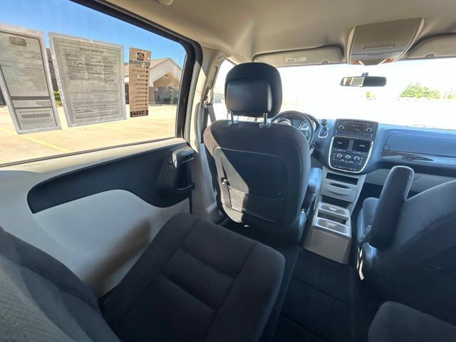 Used 2016 Dodge Grand Caravan SE w/ Quick Order Package 29E SE FWD image 34