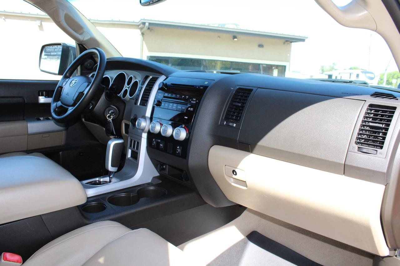 Used 2007 Toyota Tundra Limited w/ Preferred Accessory Pkg AWD/4WD image 24