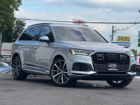 Used 2021 Audi Q7 3.0T Prestige w/ Prestige Package AWD/4WD image 3