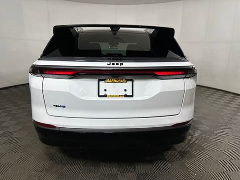 Used 2024 Jeep Wagoneer Launch Edition image 4