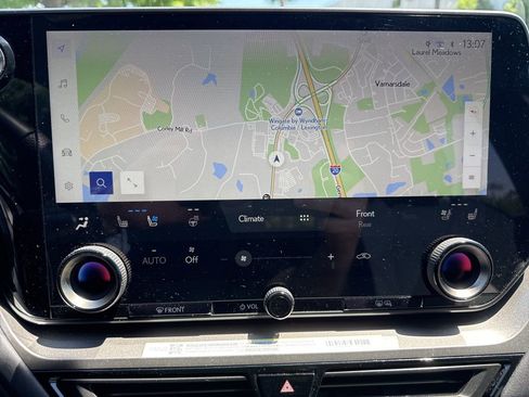 Used 2025 Lexus TX 500h AWD w/ Technology Package image 28