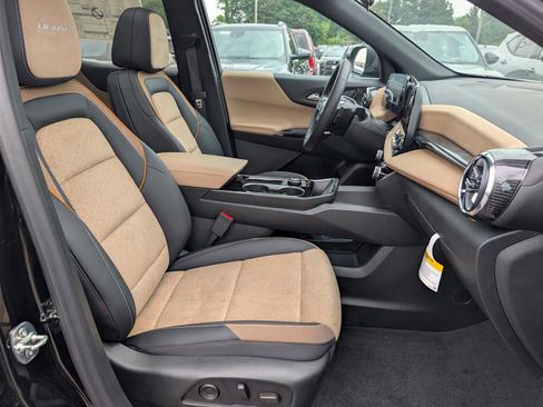 New 2026 Chevrolet Equinox ACTIV w/ Convenience Package III image 7