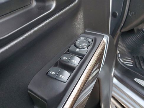 Used 2020 Chevrolet Silverado 1500 LT Trail Boss image 18