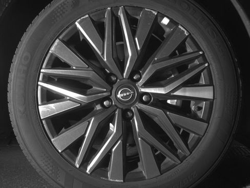 Used 2025 Nissan Altima 2.5 SV image 13