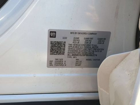 Used 2023 Buick Encore GX Select w/ Sport Touring Package FWD image 32