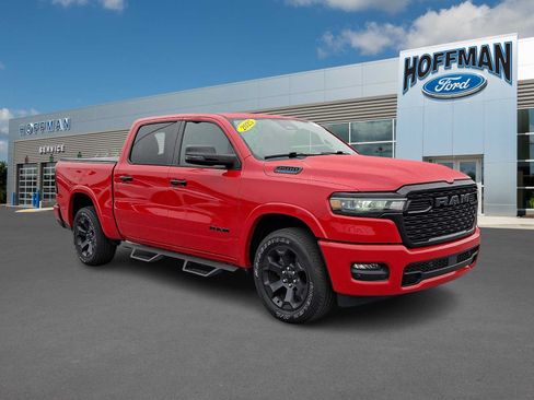 Used 2025 RAM 1500 Big Horn AWD/4WD image 1
