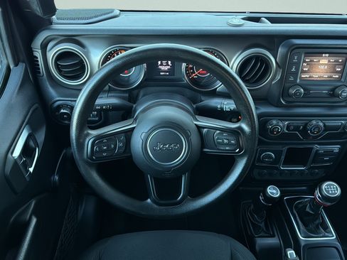 Used 2020 Jeep Wrangler Unlimited Sport AWD/4WD image 10