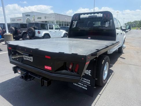 Used 2023 RAM 3500 Tradesman w/ Chrome Appearance Group AWD/4WD image 6