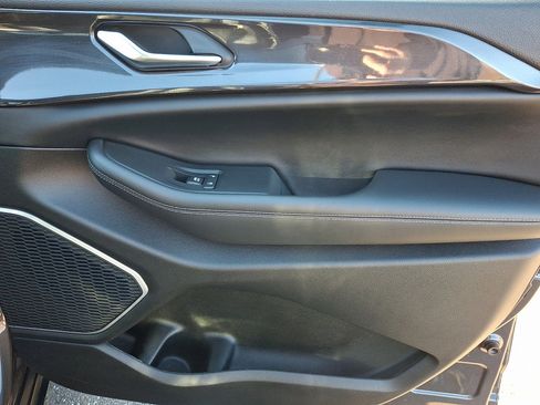 Used 2022 Jeep Grand Cherokee Altitude image 10