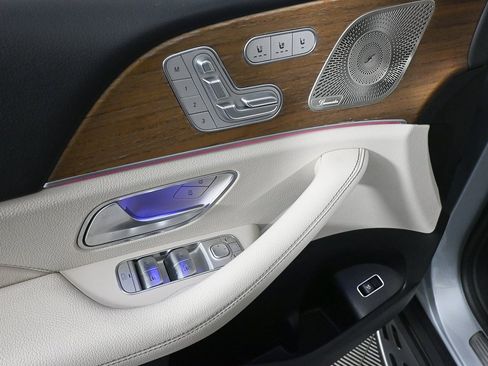 Certified 2023 Mercedes-Benz GLS 450 4MATIC image 8