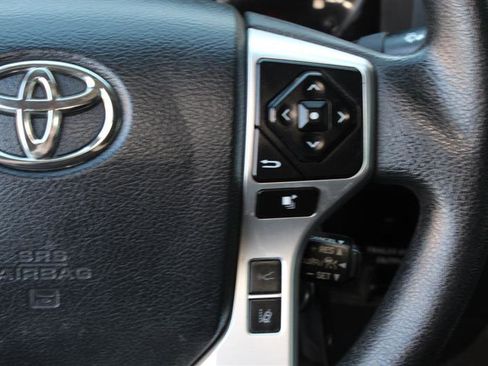 Used 2018 Toyota Tundra SR5 w/ SR5 Upgrade Package image 27