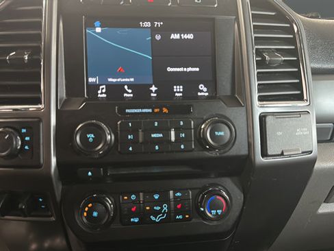 Used 2017 Ford F350 XLT w/ XLT Premium Package AWD/4WD image 12