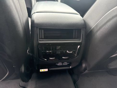 Used 2024 Jeep Grand Cherokee Altitude AWD/4WD image 39
