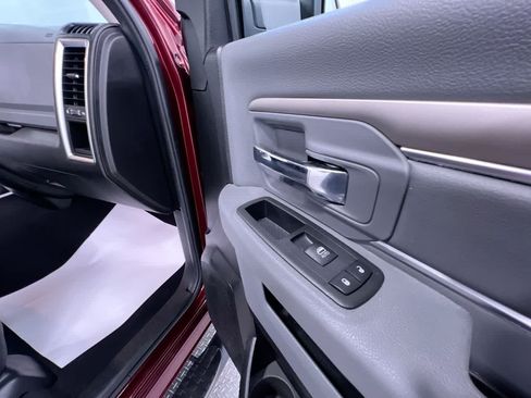 Used 2019 RAM 1500 Warlock AWD/4WD image 33