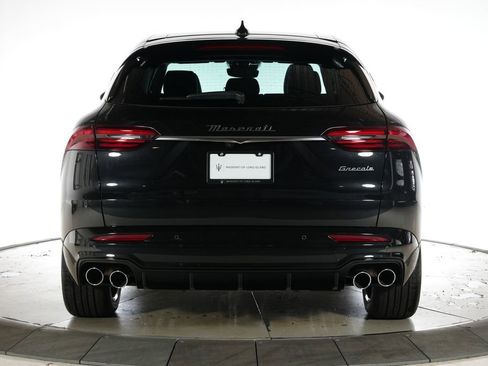 New 2025 Maserati Grecale GT image 4