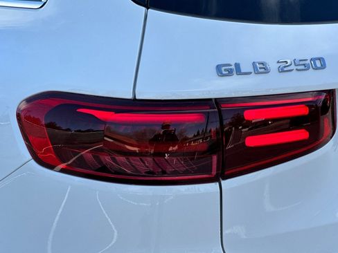 New 2026 Mercedes-Benz GLB 250 image 13