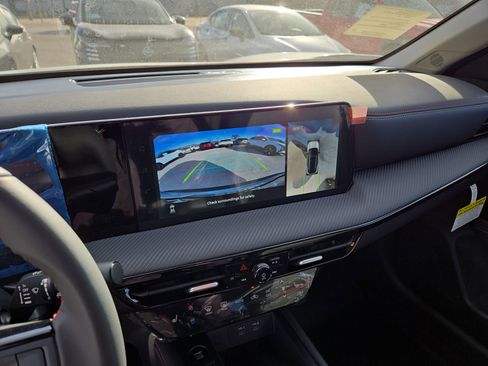 New 2026 Nissan Kicks SR w/ Cold Weather Package image 26