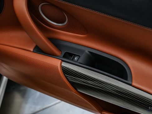 Used 2010 Audi R8 V10 image 92