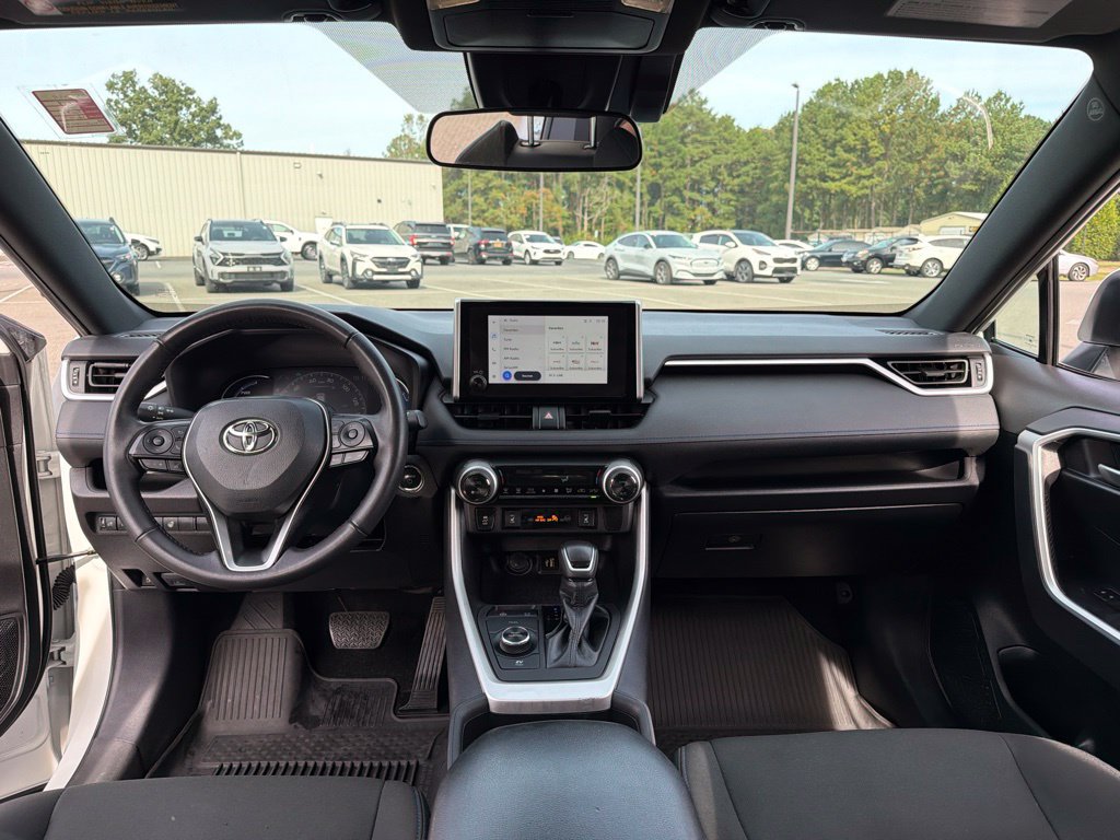 Used 2024 Toyota RAV4 SE w/ Weather Package AWD/4WD image 8