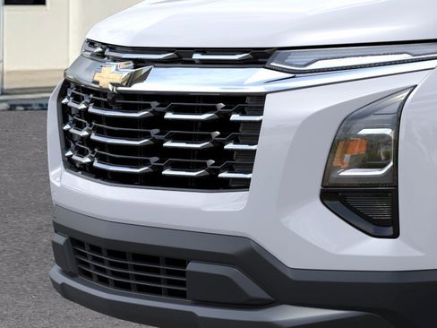 New 2026 Chevrolet Equinox LT w/ LPO, Floor Liner Package FWD image 13