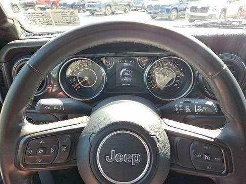 Used 2022 Jeep Wrangler Unlimited Sport AWD/4WD image 24