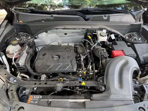 Used 2025 Chevrolet TrailBlazer LT FWD image 33