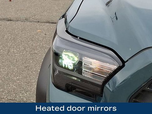 Used 2025 Toyota 4Runner TRD Off-Road image 11