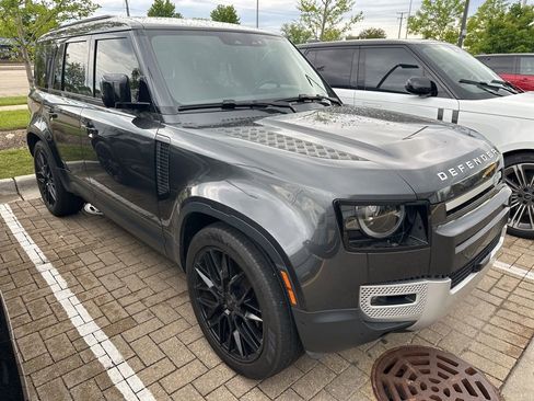 Used 2024 Land Rover Defender 110 S AWD/4WD image 2