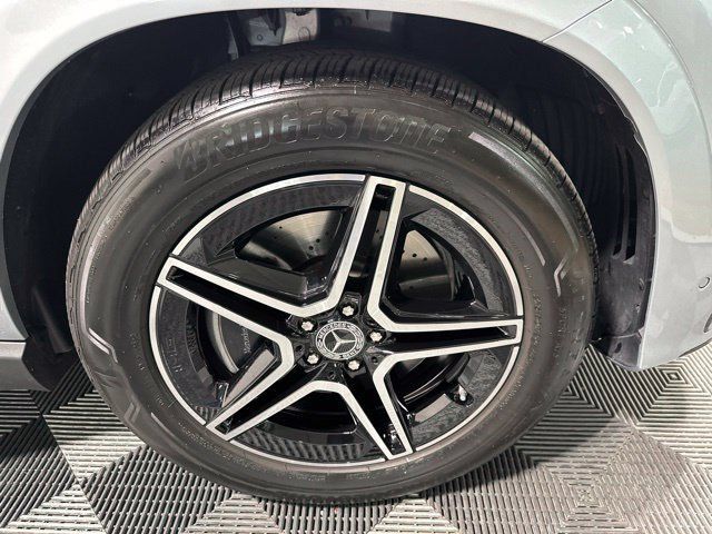 Used 2026 Mercedes-Benz GLE 450e 4MATIC image 9