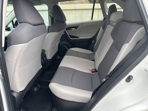 Used 2024 Toyota RAV4 XLE image 21