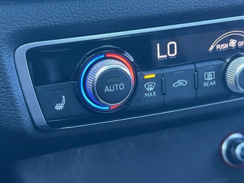 Used 2016 Audi A3 1.8T Premium image 32